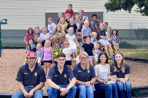 Allen FFA Participate in Read an Agricultural Book Day