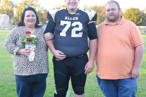 Football / Cheer Seniors and Parents Honored
