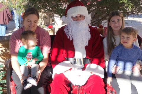 Carter and CadeLindsey we are sure got everything on their Chrismas List
