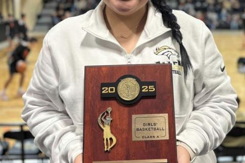 Congratulations to Allen Senior Kaylee Davis on making the OGBCA All-Region Team. Her coach Dottie Slabaugh was also honored by being named SE Oklahoma Small regional Coach of the year.