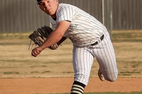 Senior Alex Hill picked up the win over Moss.