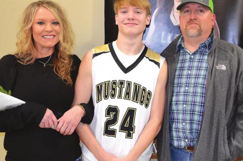 Allen Basketball Seniors Honored