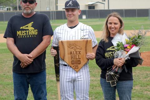 Senior Alex Hill with his parents Andy and Joni Hill.