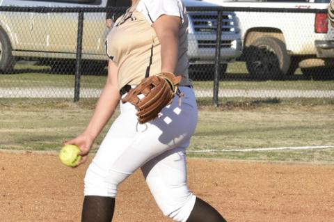 Senior Kaylee Davis delivers the pitch.