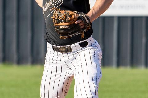 Mustangs Rally to Defeat Broken Bow