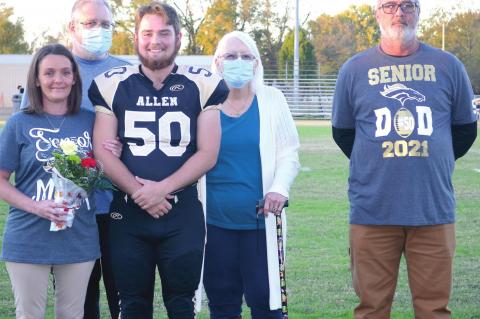 Football / Cheer Seniors and Parents Honored