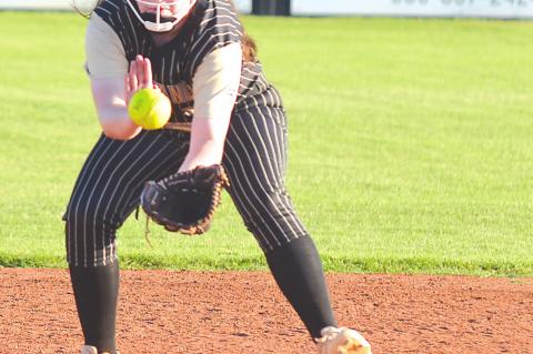 Allen second baseman Maebrey Wallace