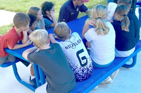Allen FFA Participate in Read an Agricultural Book Day
