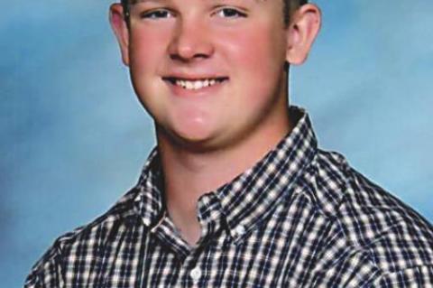 Wallis and Beavert Win PEC Scholarship