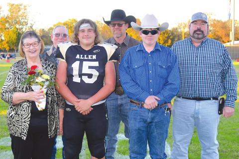 Football / Cheer Seniors and Parents Honored