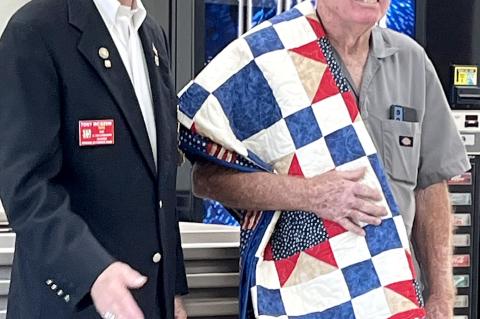 Knighten Receives ‘Honor’ Quilt