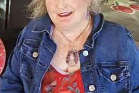  Cynthia Barnes