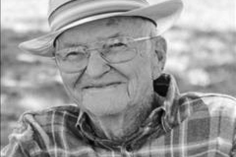 Services held for Bob Hammonds
